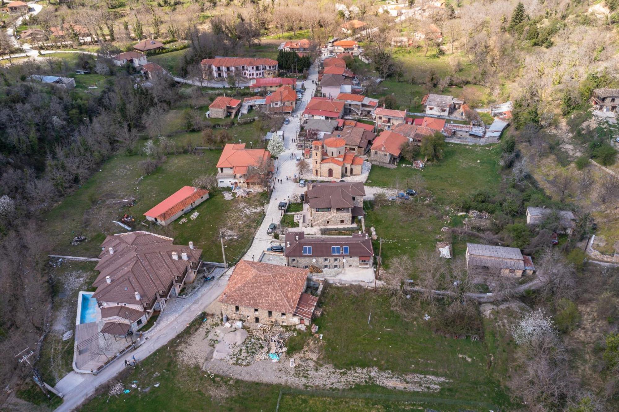 Aroania Suites Zaroúkhla Exterior foto