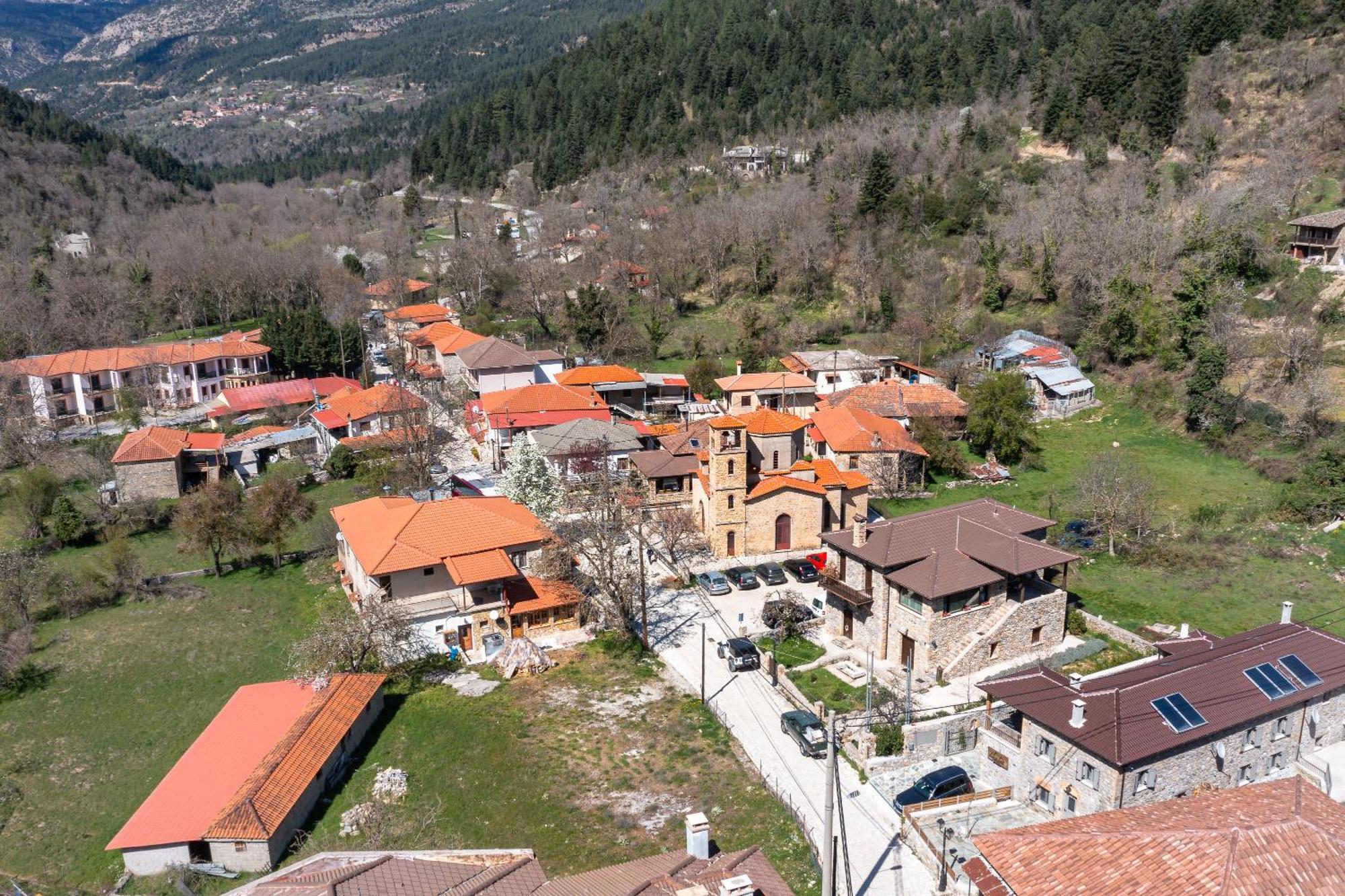 Aroania Suites Zaroúkhla Exterior foto